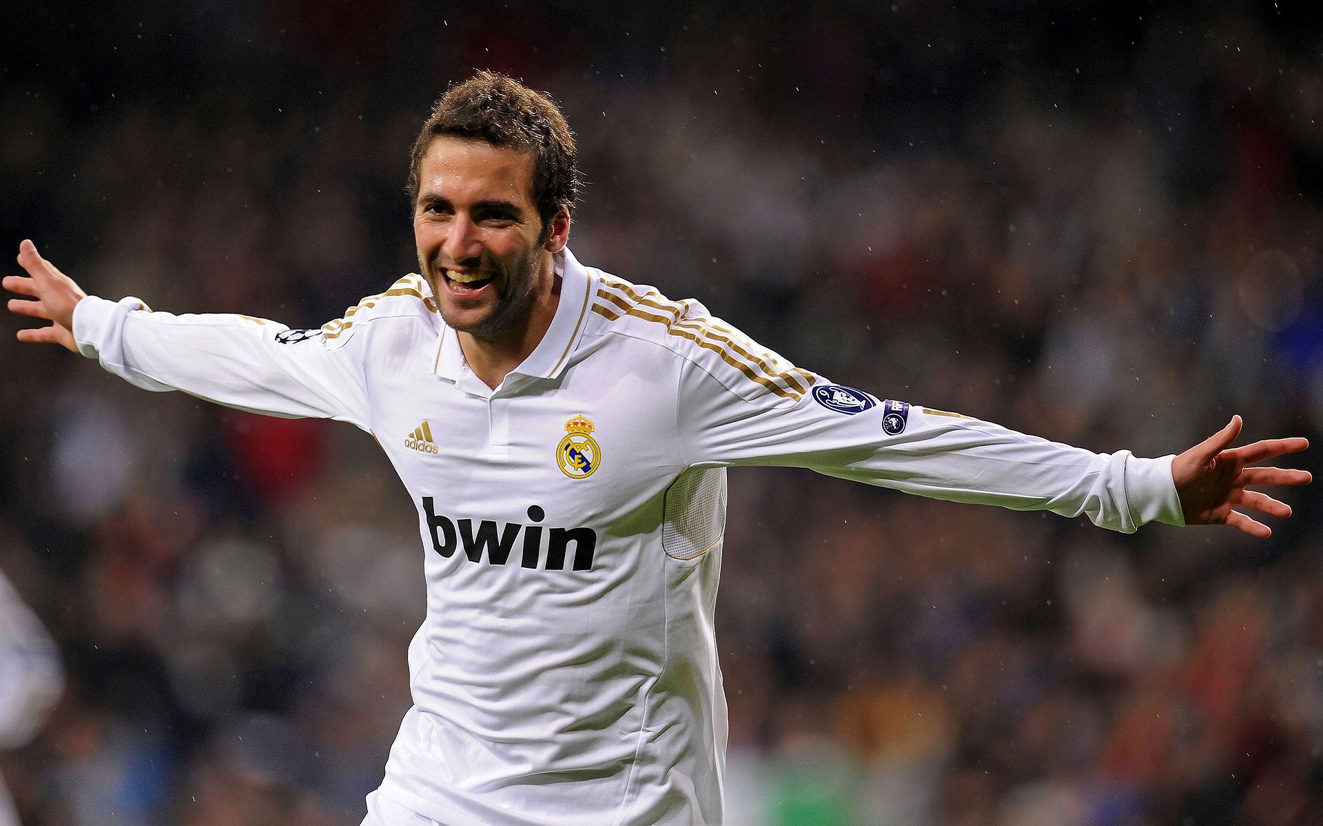 九游体育网站-“帕布罗·马特拉的传球与进攻能力，打破美洲狮队防守和进攻的界限”